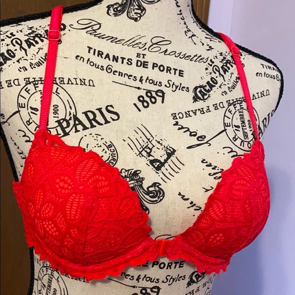 PINK Lacey Date Racerback Red 34B - Picture 1 of 4